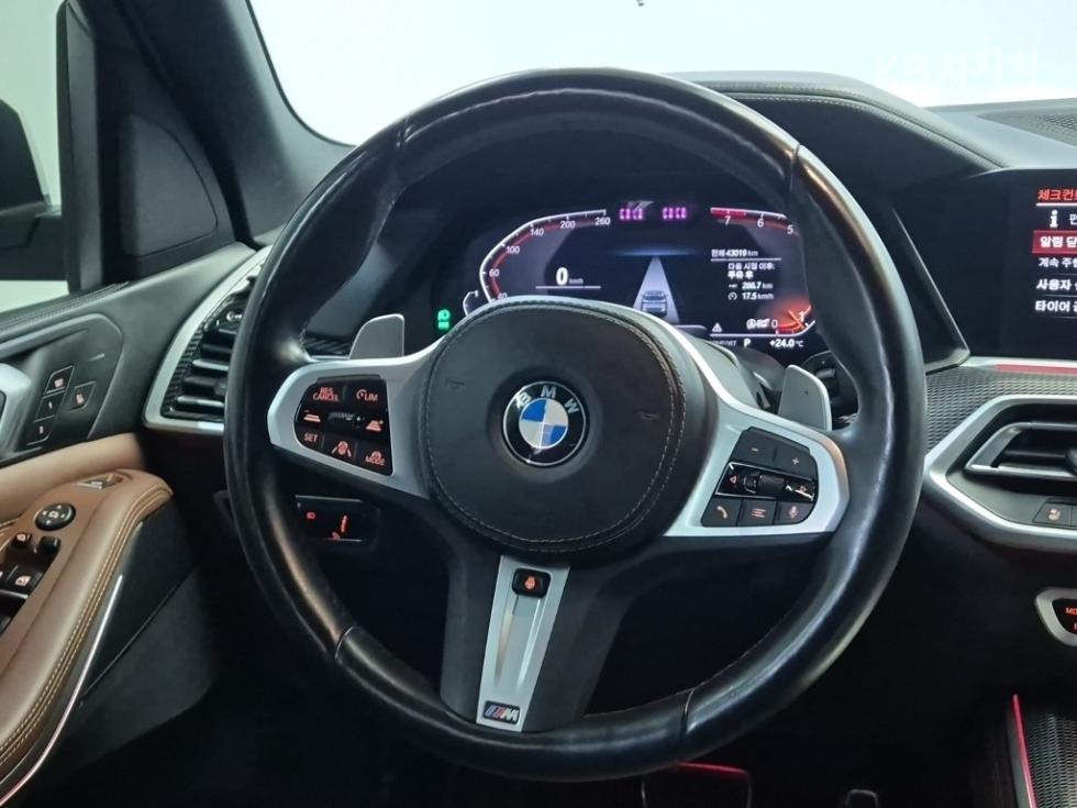 BMW X5 — miniaturë 9