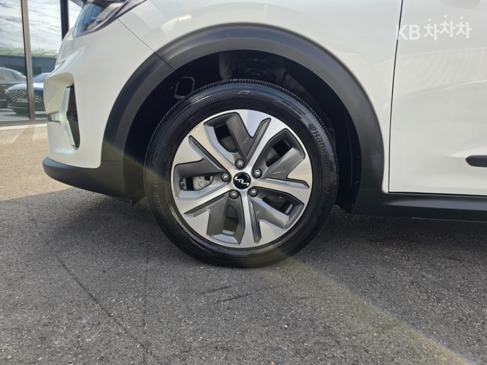 Kia Niro — miniaturë 6