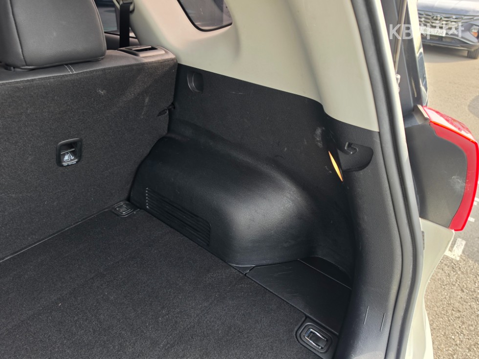 Kia Niro — miniaturë 9