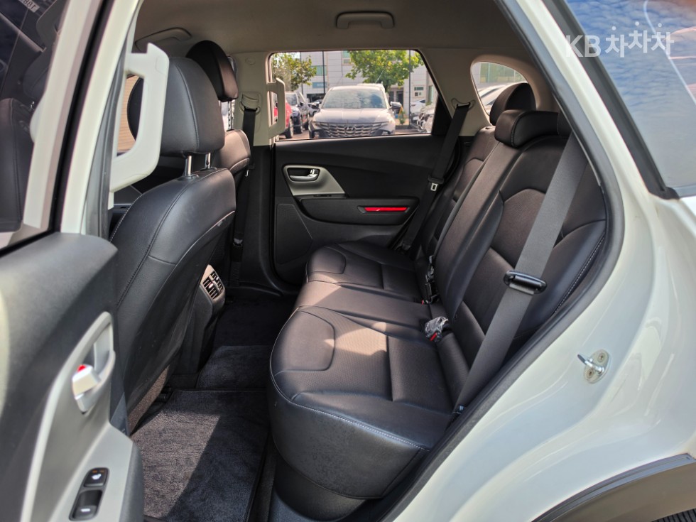 Kia Niro — miniaturë 12