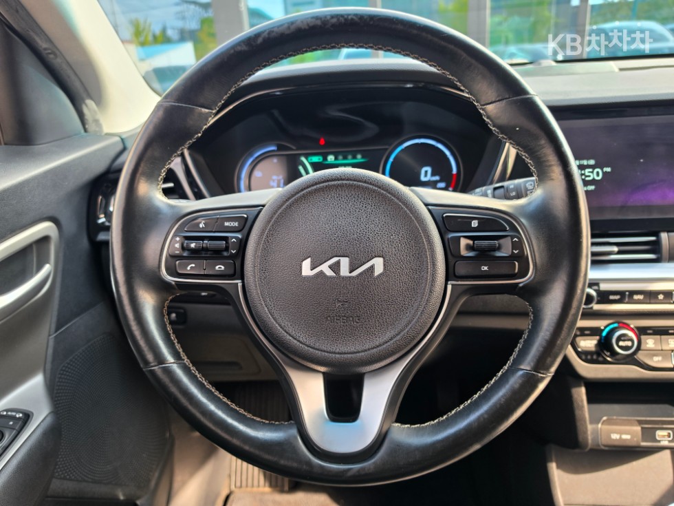 Kia Niro — miniaturë 15