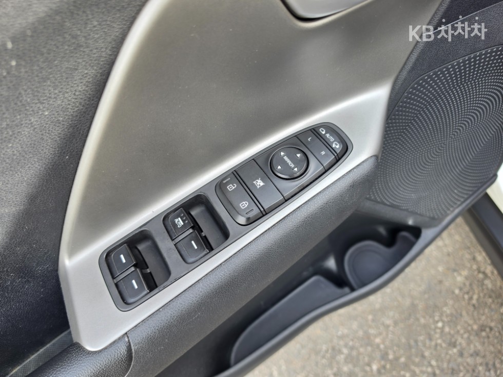 Kia Niro — miniaturë 18
