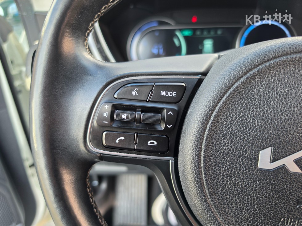 Kia Niro — miniaturë 23