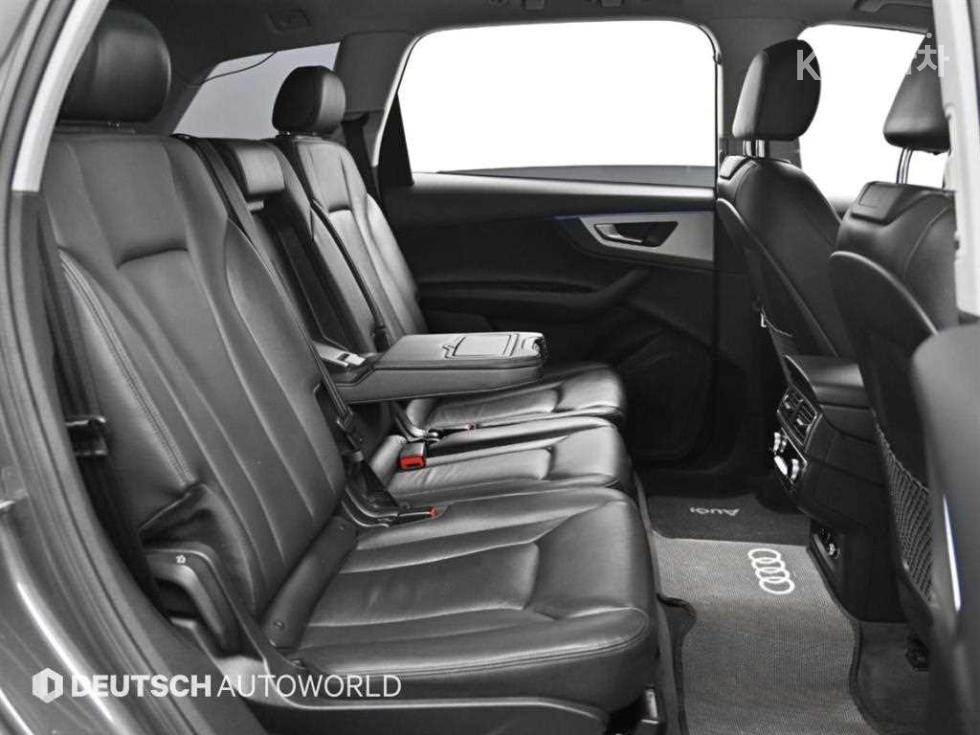 Audi Q7 — miniaturë 12