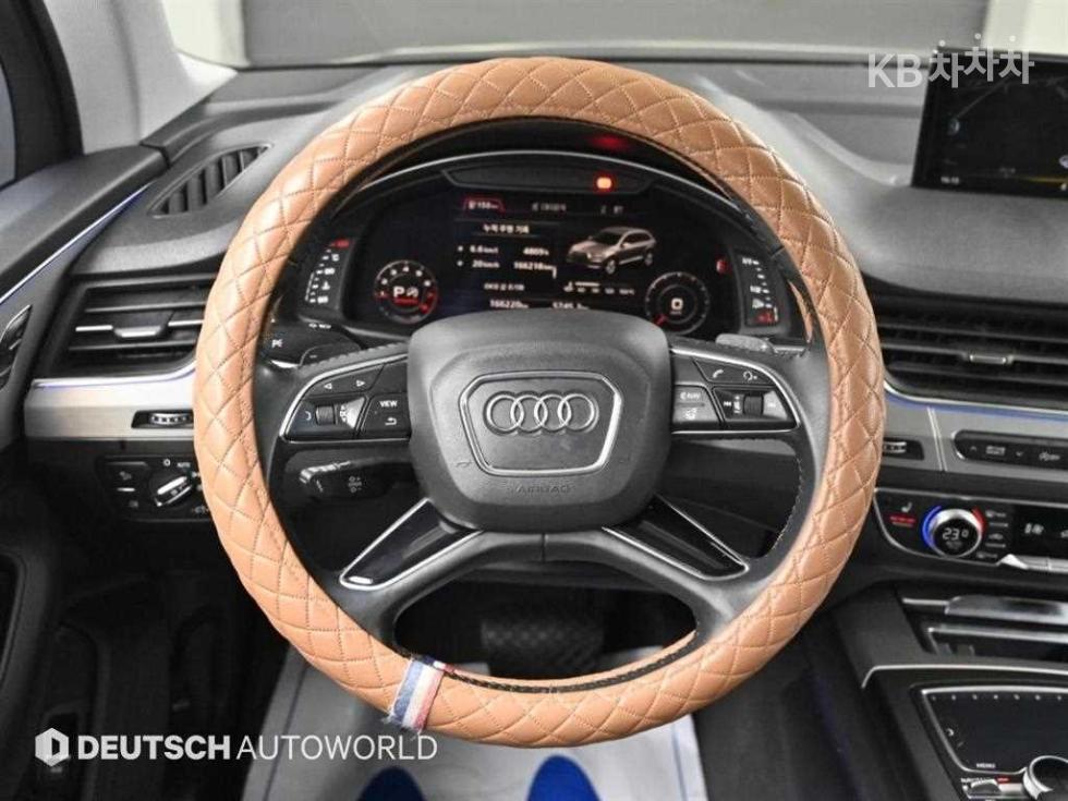 Audi Q7 — miniaturë 13
