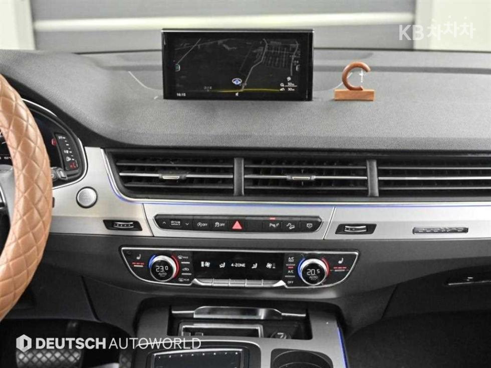 Audi Q7 — miniaturë 14