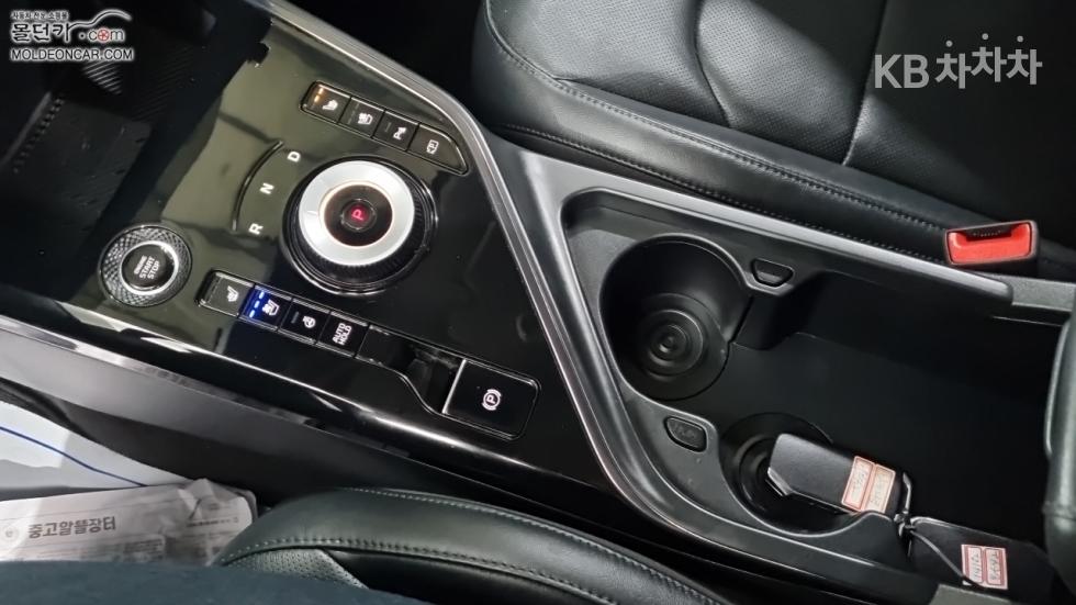 Kia Niro — miniaturë 14