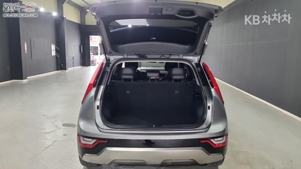Kia Niro — miniaturë 18