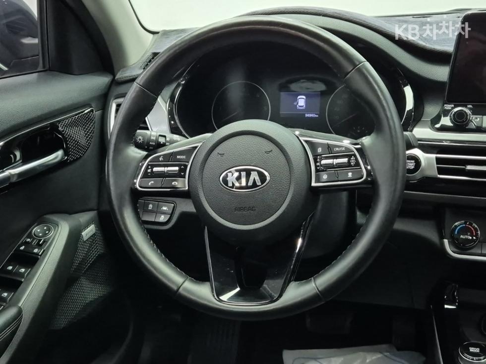 Kia Seltos — miniaturë 9
