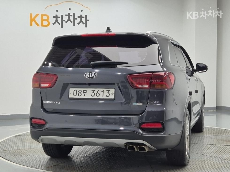 Kia Sorento — miniaturë 3