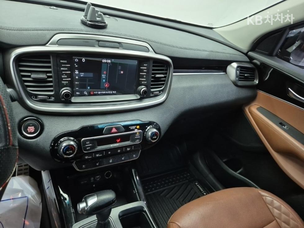Kia Sorento — miniaturë 10