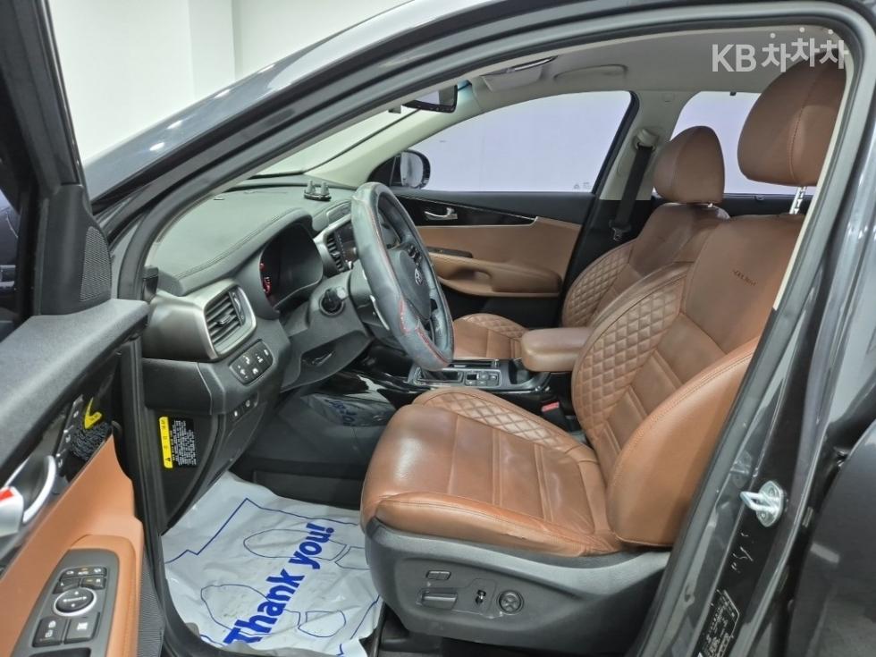 Kia Sorento — miniaturë 11