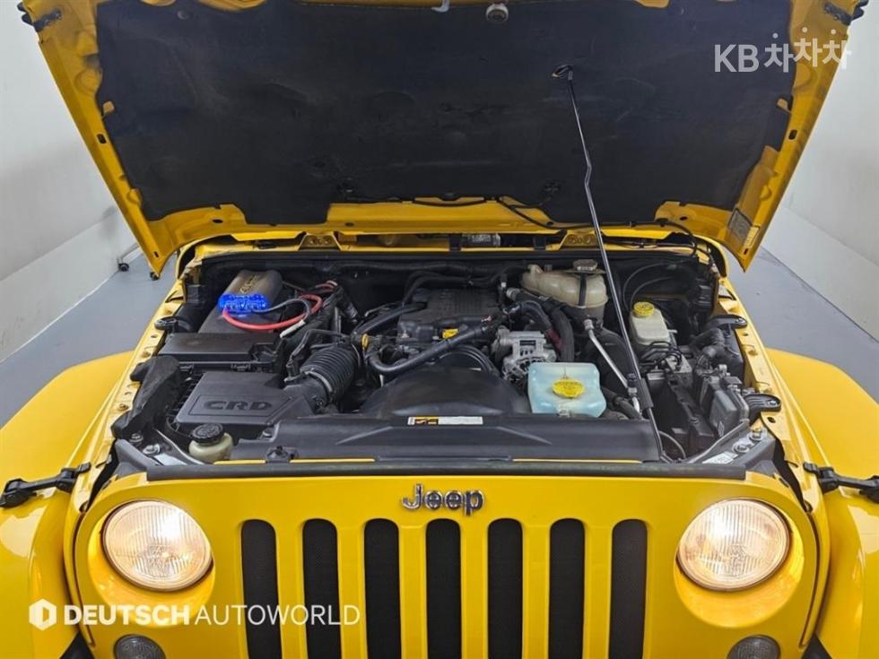 Jeep Wrangler — miniaturë 6