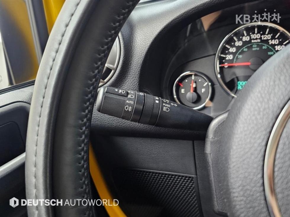 Jeep Wrangler — miniaturë 16