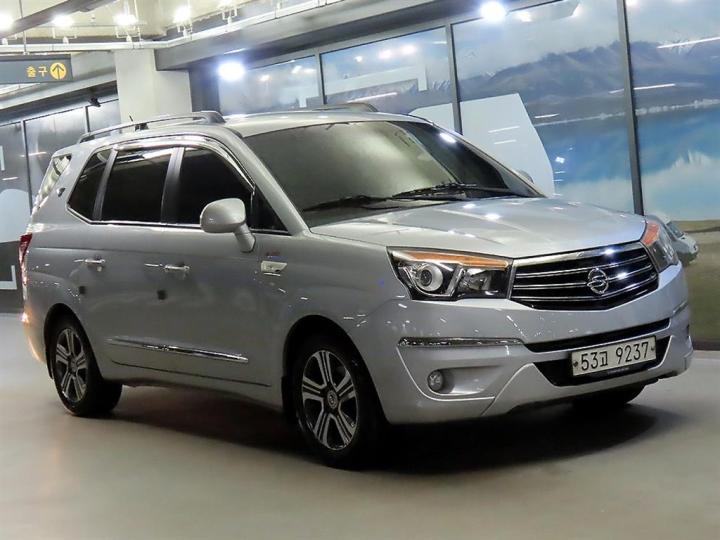 SsangYong Korando 4WD GT 9인승 — foto 1