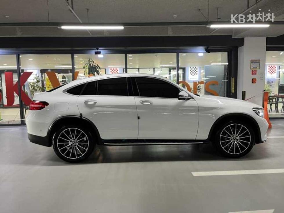 Mercedes-Benz GLC — miniaturë 3