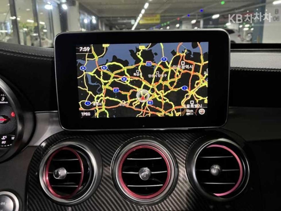 Mercedes-Benz GLC — miniaturë 9