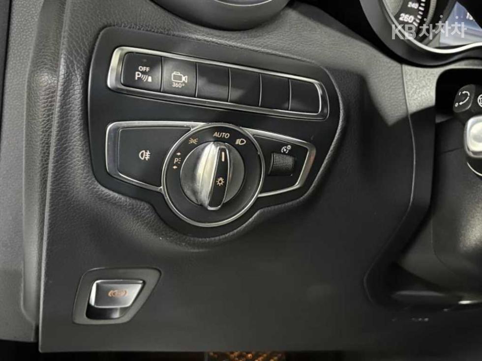 Mercedes-Benz GLC — miniaturë 15