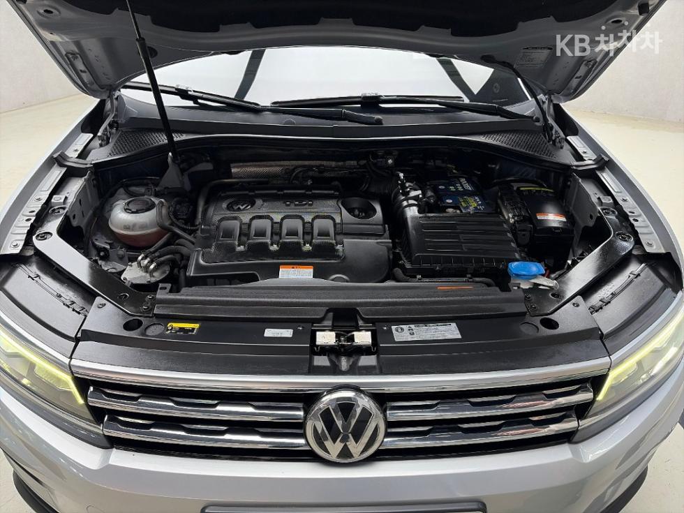 Volkswagen Tiguan — miniaturë 5