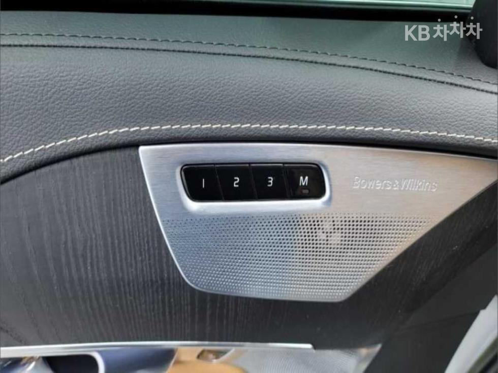 Volvo XC90 — miniaturë 8