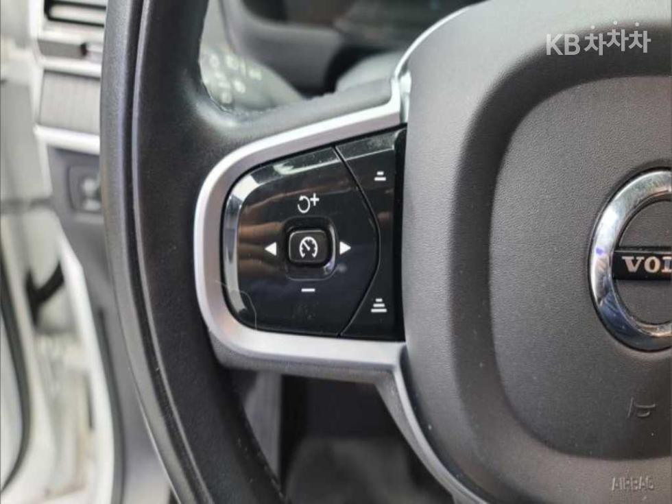 Volvo XC90 — miniaturë 10