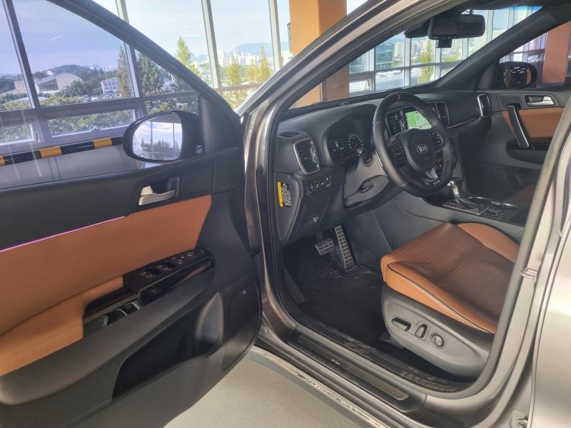Kia Sportage — miniaturë 9