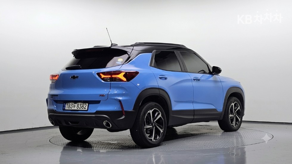 Chevrolet TrailBlazer — miniaturë 3