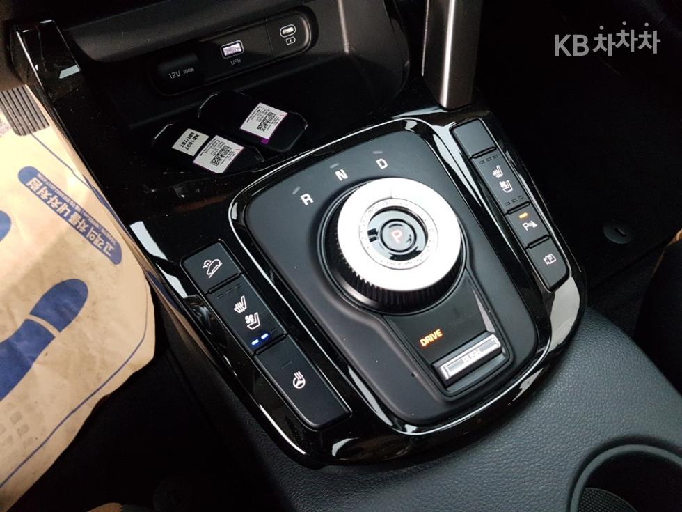 Kia Seltos — miniaturë 8