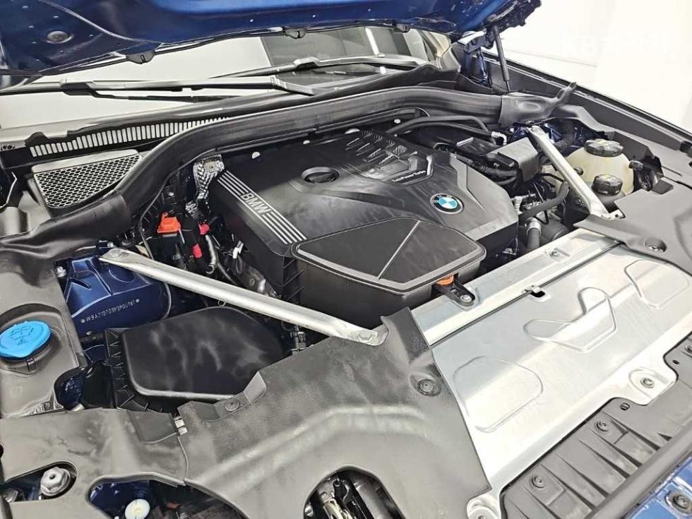BMW X4 — miniaturë 5