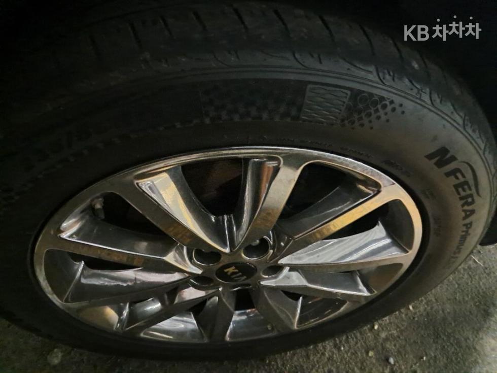 Kia Sorento — miniaturë 7