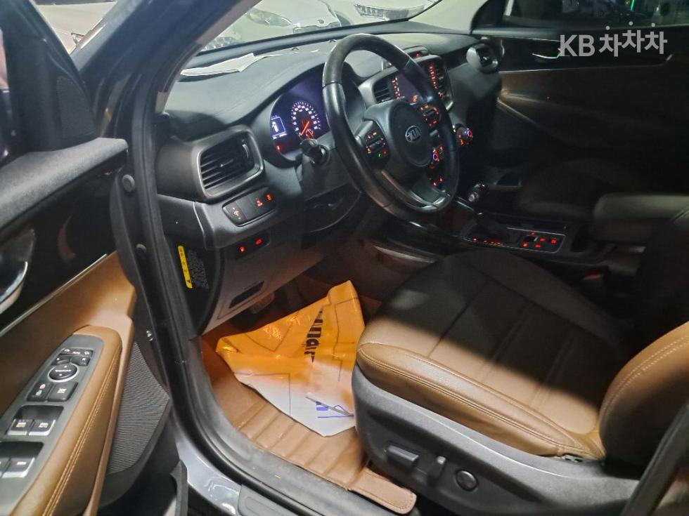 Kia Sorento — miniaturë 8