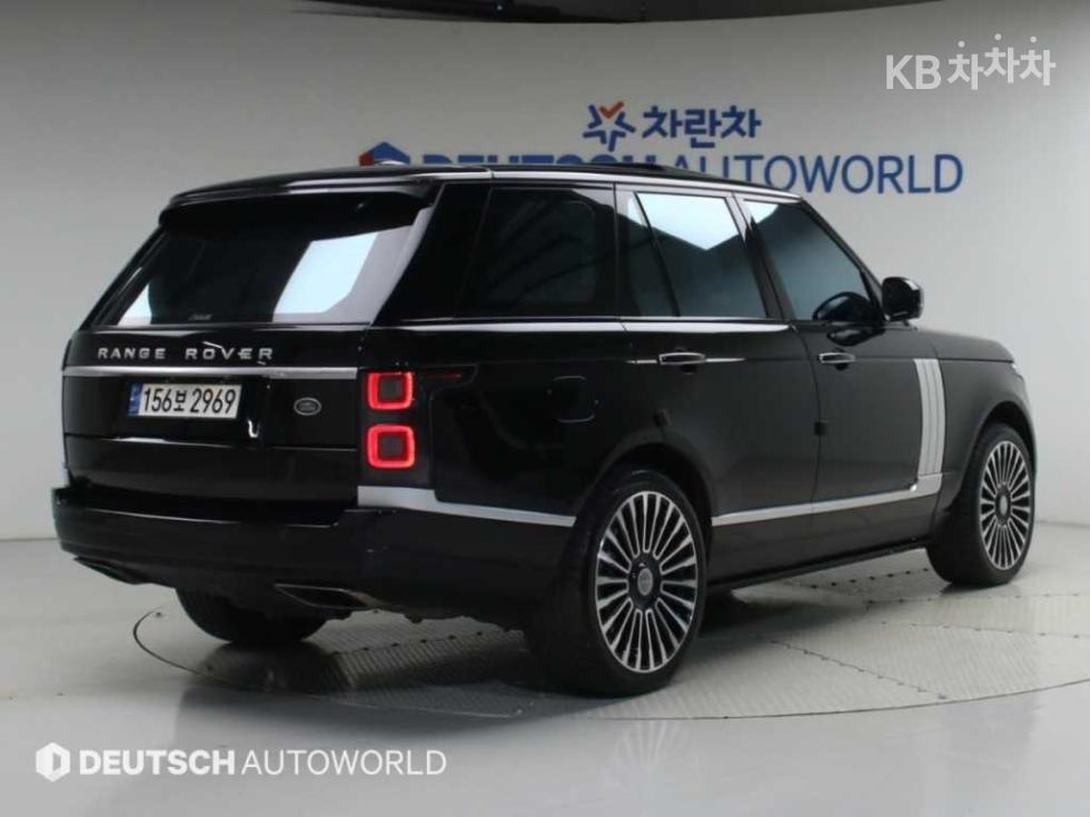 Land Rover Range Rover — miniaturë 2