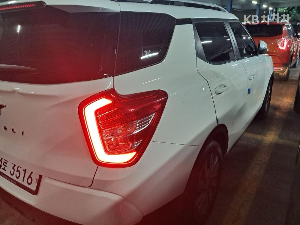 SsangYong Tivoli — miniaturë 4