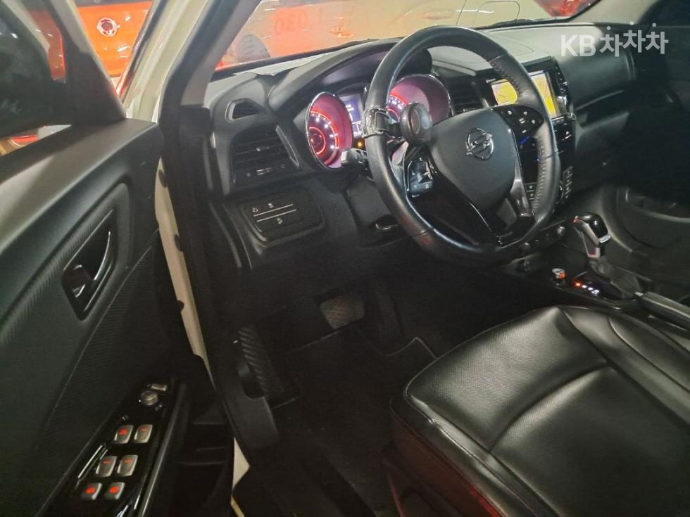 SsangYong Tivoli — miniaturë 9