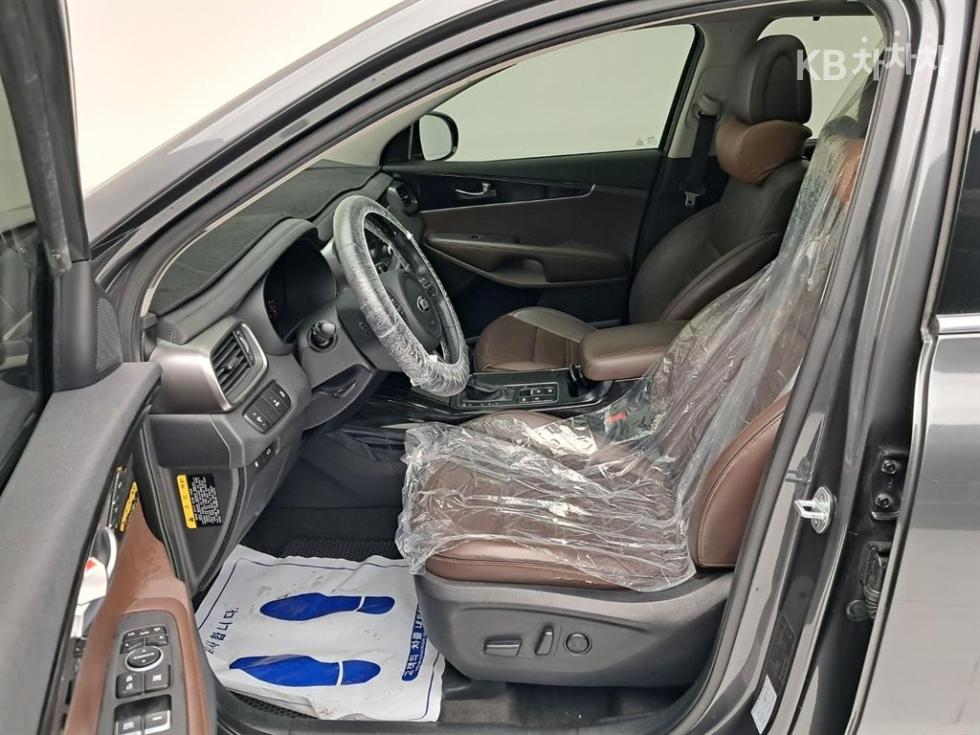 Kia Sorento — miniaturë 11
