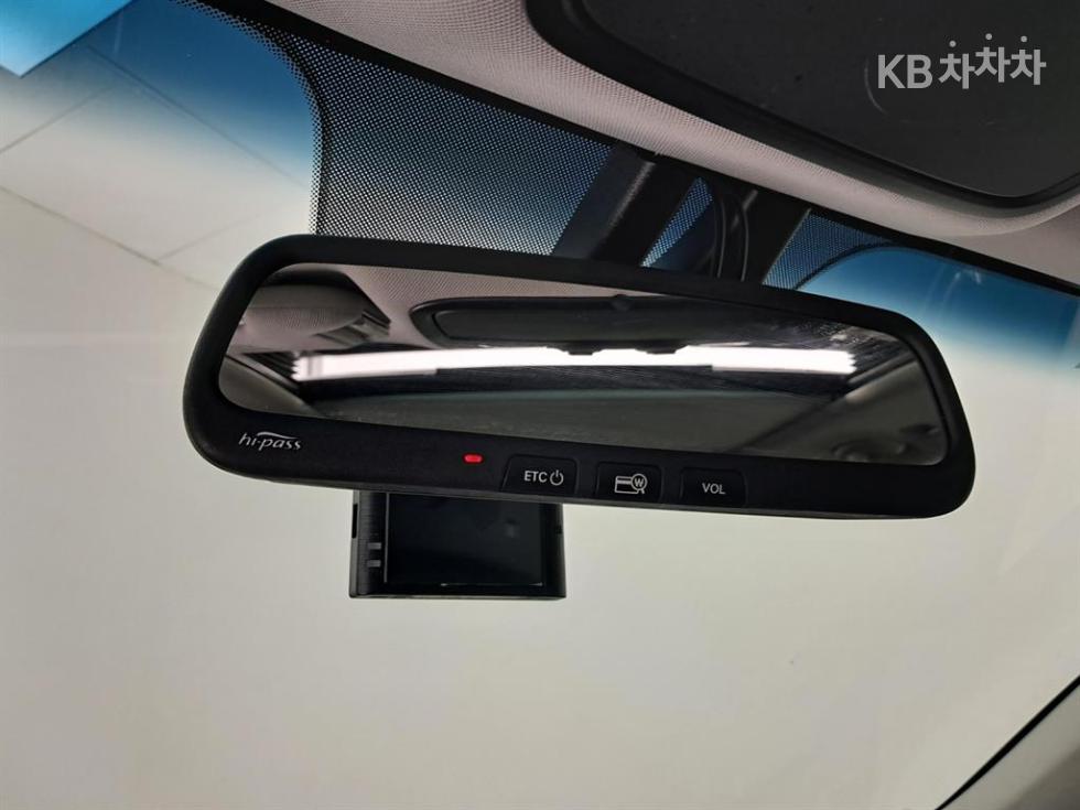 Kia Sorento — miniaturë 15