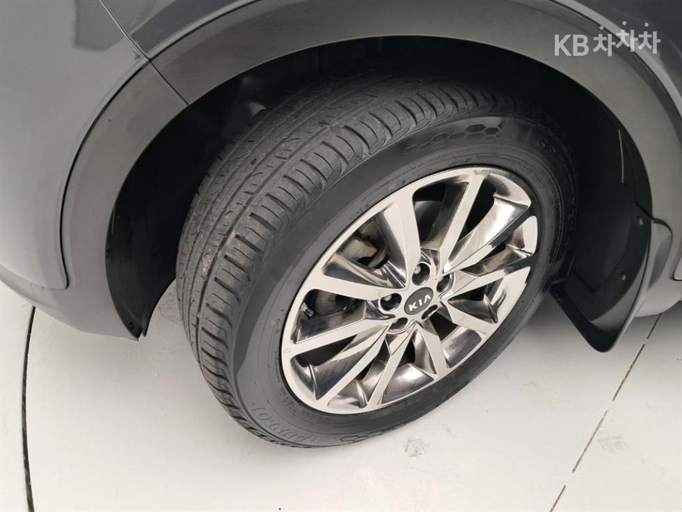 Kia Sorento — miniaturë 20