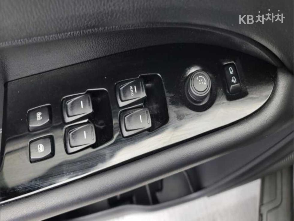 SsangYong Rexton — miniaturë 7