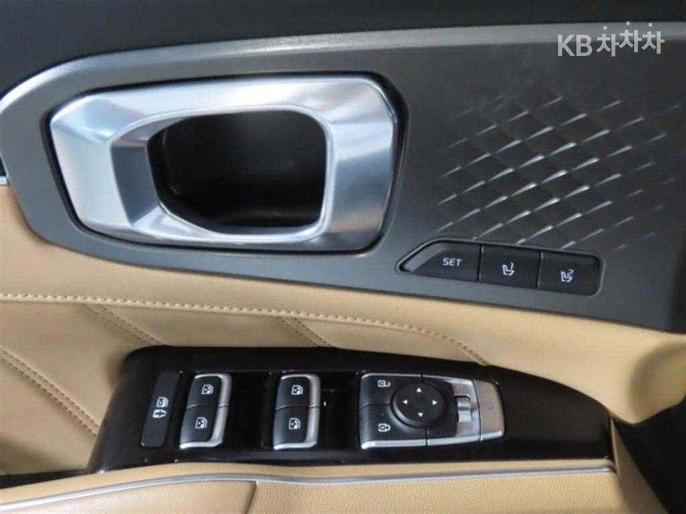 Kia Sorento — miniaturë 12