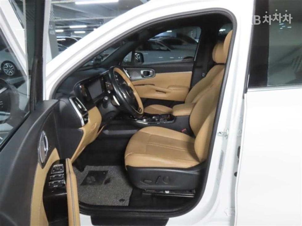 Kia Sorento — miniaturë 13