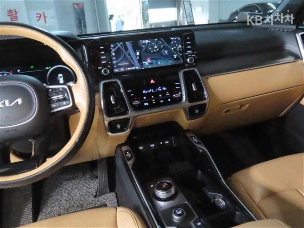 Kia Sorento — miniaturë 16