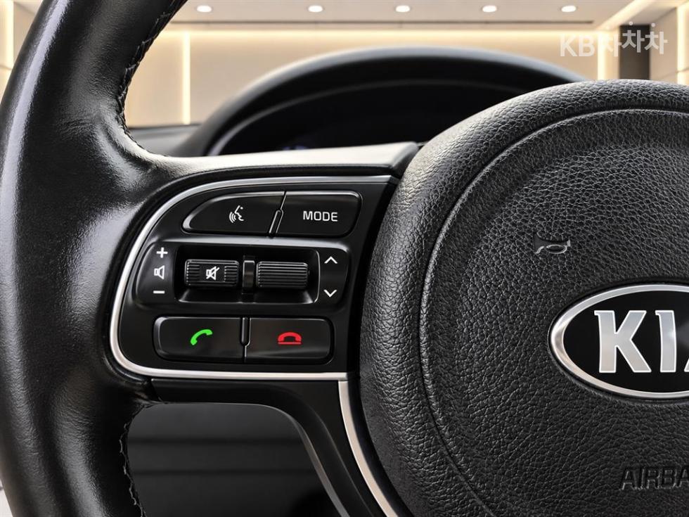 Kia Sportage — miniaturë 13