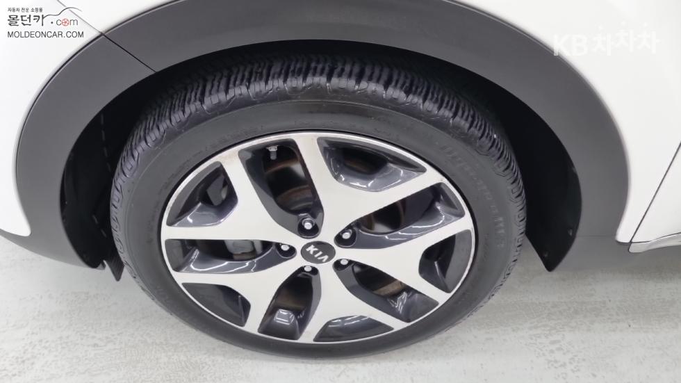 Kia Sportage — miniaturë 6