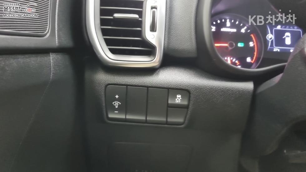 Kia Sportage — miniaturë 16