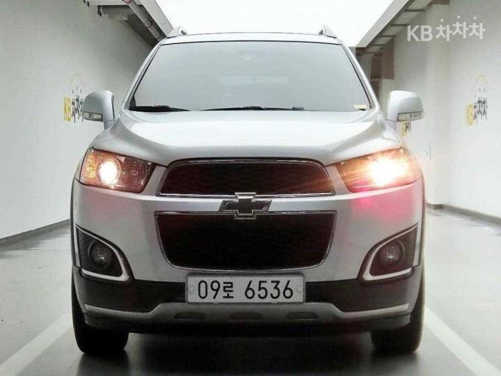 Chevrolet Captiva 2WD LT 프리미엄 — foto 1
