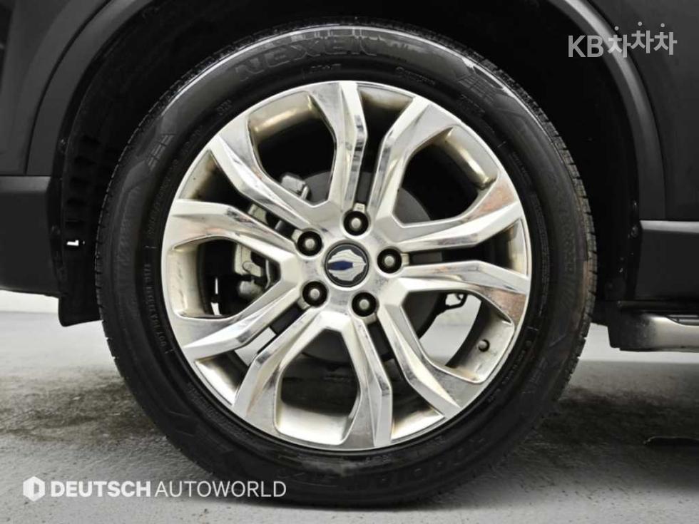 SsangYong Rexton — miniaturë 5