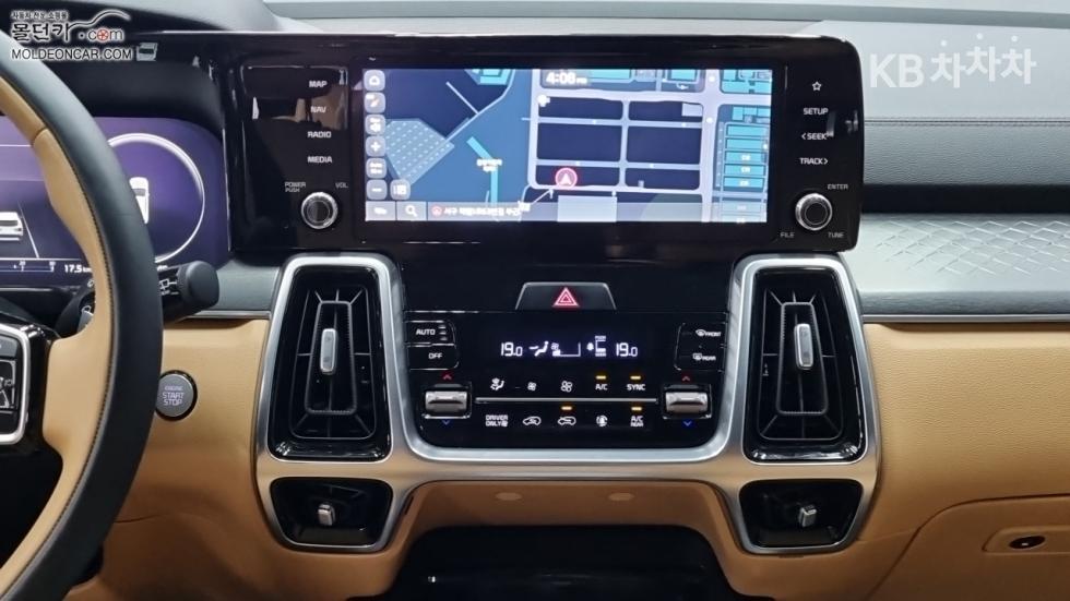 Kia Sorento — miniaturë 12