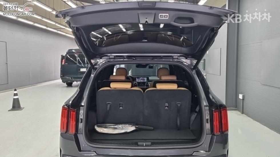 Kia Sorento — miniaturë 18