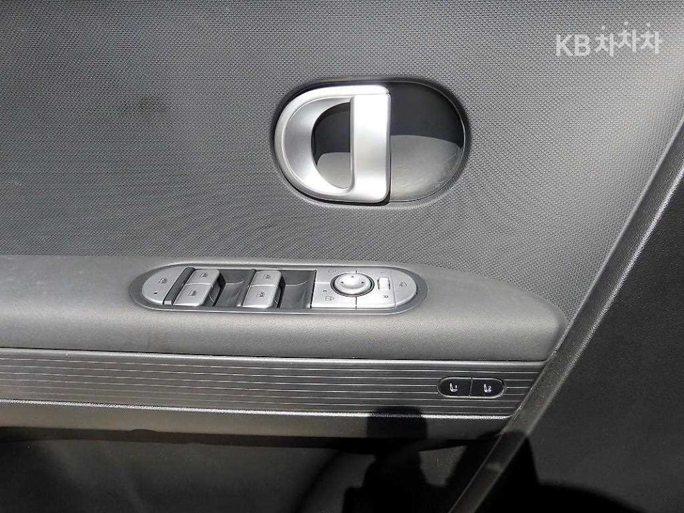 Hyundai IONIQ 5 — miniaturë 11