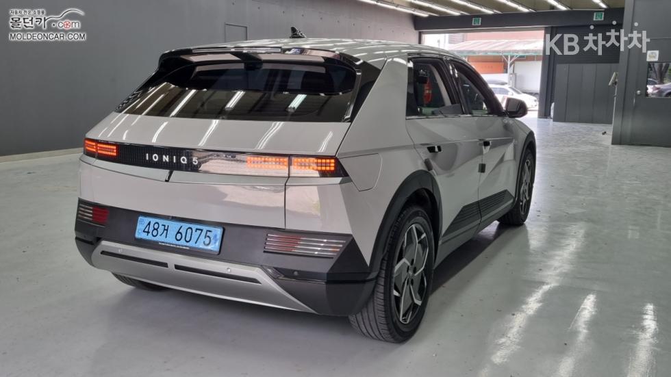 Hyundai IONIQ 5 — miniaturë 2